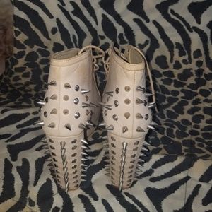 Spiked boots